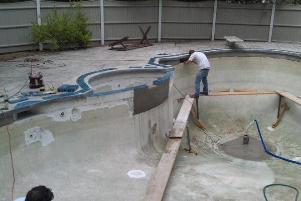 Pool Repair in Arlington, TX
